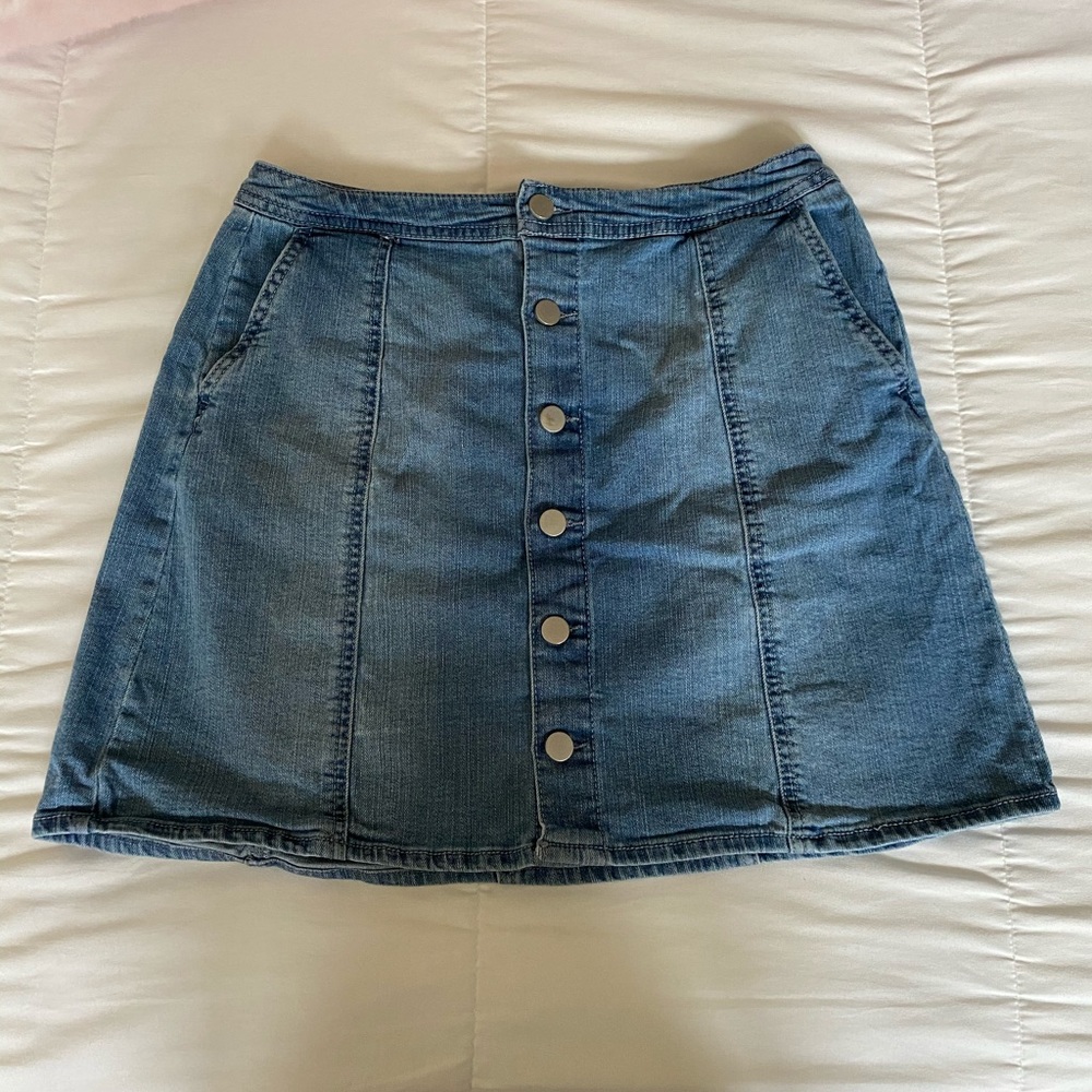 Junior’s Wild Fable Denim Skirt